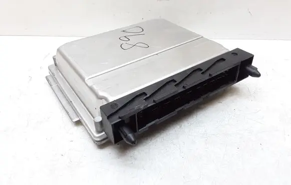 Volvo XC90 Engine control unit/module 08675761 08675761A 0261207809