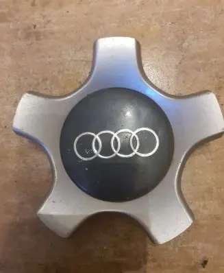 Audi A4 S4 B7 8E 8H Non-original wheel cap C212