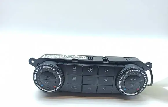 Mercedes-Benz R W251 Climate control unit A2518702189 A2518205189