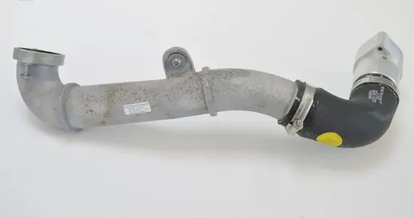 BMW 5 GT F07 Intercooler hose/pipe 04L145828C 04L145762S