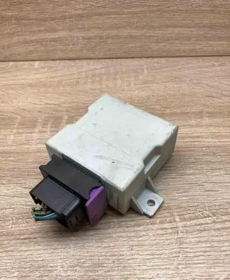 Toyota Avensis T250 Window wiper relay 150696
