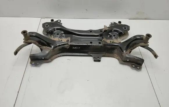Toyota Auris 150 Front subframe