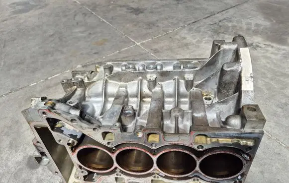 BMW 5 F10 F11 Engine block 7587604 7609156