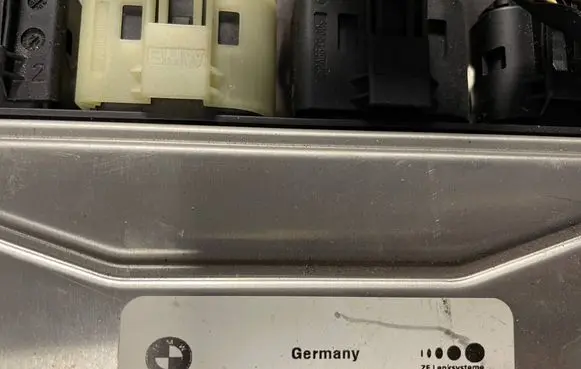 BMW 6 F12 F13 Steering rack control module 6854031 12086811 7882977186
