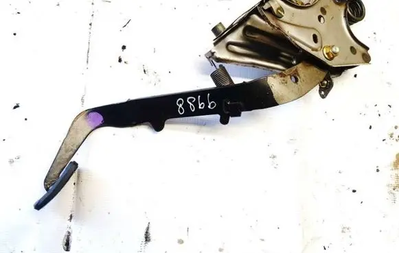 Toyota Avensis T250 Clutch pedal 