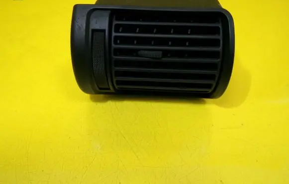 Audi A4 S4 B5 8D Dashboard side air vent grill/cover trim 8D1820901A
