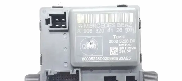 Mercedes-Benz Sprinter W906 Door control unit/module A9068204126