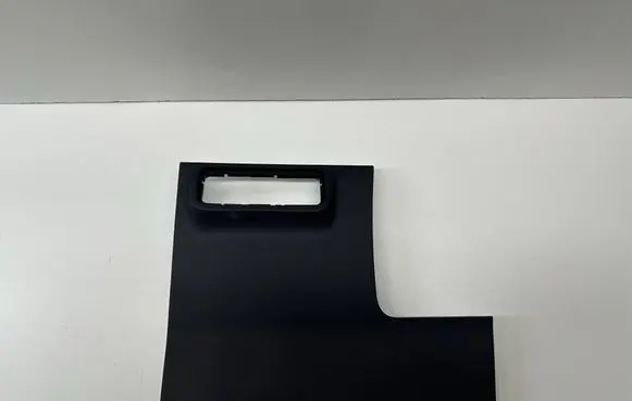 Ford Mustang VII Dashboard lower bottom trim panel PR3BC044F09C PR3BC044F09 T29516