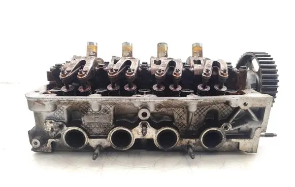Dacia Sandero Engine head 8200308854 8201173867