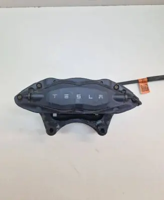 Tesla Model X Front brake caliper 828279D20850R 102762100C