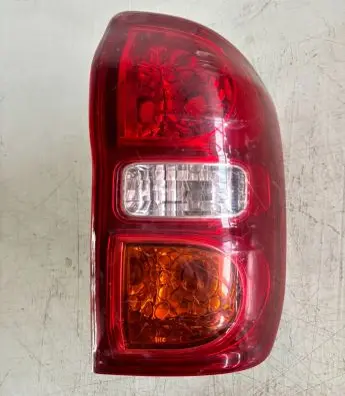 Toyota RAV 4 (XA20) Rear/tail lights W215W