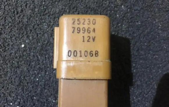 Nissan Almera N16 Other relay 2523079964 00106b