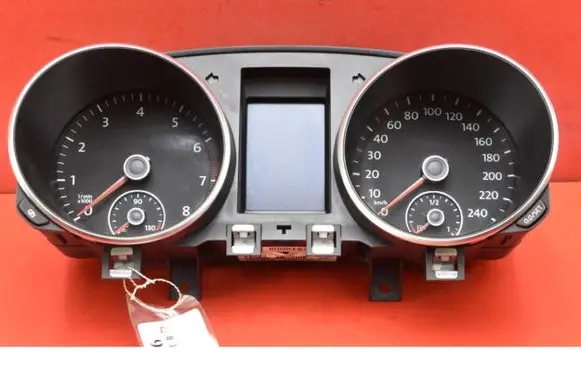 Volkswagen Golf V Speedometer (instrument cluster) 5K0920860D