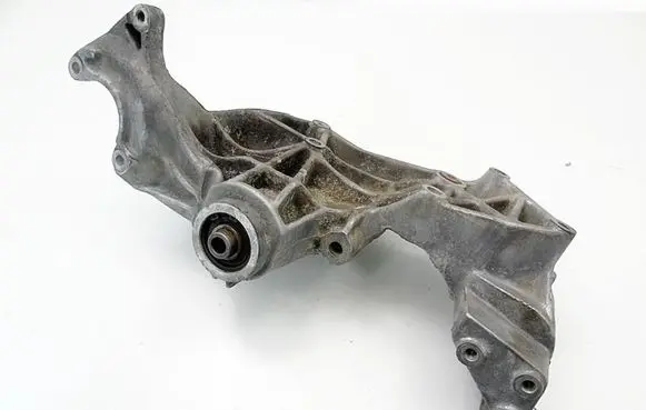 Audi A4 S4 B5 8D Engine mounting bracket 058145523B