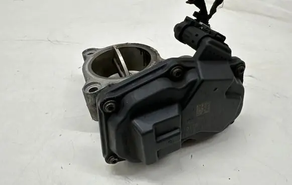 BMW 3 F30 F35 F31 Engine shut-off valve 7810752
