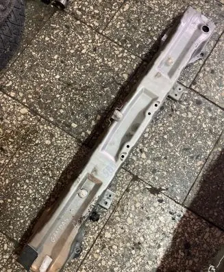 Mitsubishi Grandis Front bumper cross member