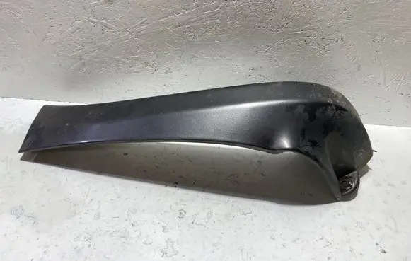 Chrysler Voyager Front arch trim RQ66TRMAD 37377