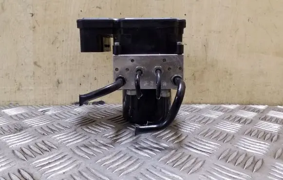 Volvo XC60 ABS Pump 30681619 P30681619 8G9N2C405AC