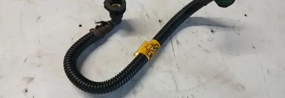 Chevrolet Corvette C7 Fuel line pipe 10445318