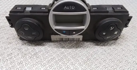 Renault Scenic II - Grand scenic II Climate control unit 8200501465