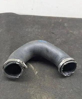 Audi Q7 4L Intercooler hose/pipe 7L6145972E