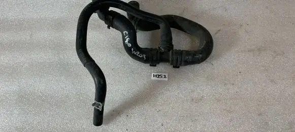 Mercedes-Benz C W203 Engine coolant pipe/hose