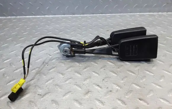 Mercedes-Benz S W221 Middle seatbelt buckle (rear) A2218602469 2218602469