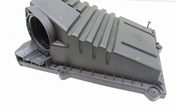 Audi RS3 8PA Air filter box cover 8J0129601C