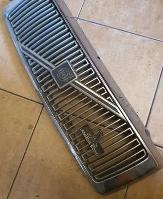 Volvo 460 Front grill 450955 80720