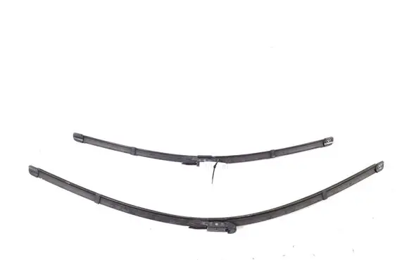 Mercedes-Benz ML W164 Front wiper blade arm A2518200100