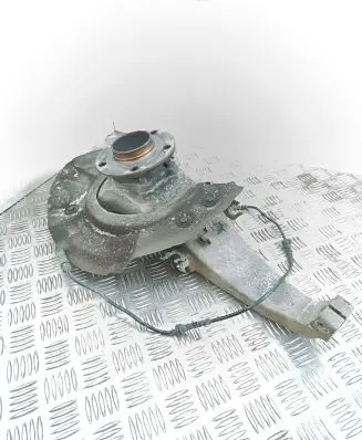 BMW 7 F01 F02 F03 F04 Front wheel hub