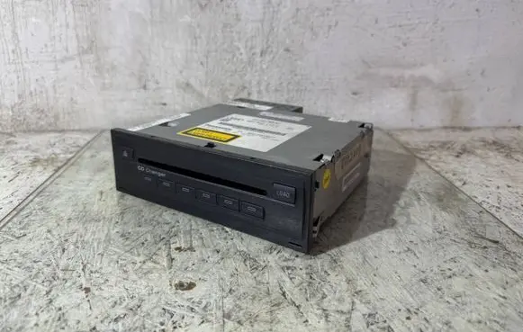 Audi A6 S6 C6 4F CD/DVD changer 4E0910110C CXCA1693G 4E0015110A