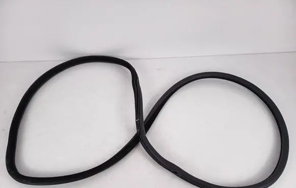 BMW 5 F10 F11 Front door rubber seal 7278503
