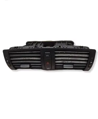 BMW 1 E81 E87 Dash center air vent grill 7059189