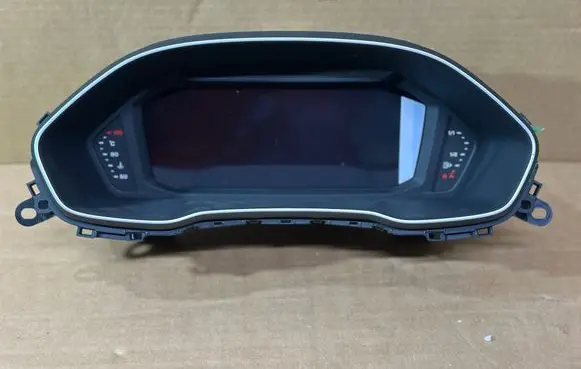 Audi Q3 F3 Speedometer (instrument cluster) 83A920700B A3C0315970001