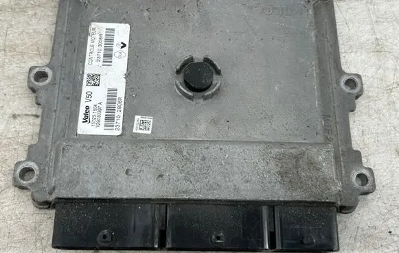 Dacia Duster Engine control unit/module 237102806R V29030397A 237103008R