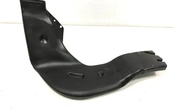 BMW X3 E83 Cabin air duct channel 5147705137904 7051379 11460913