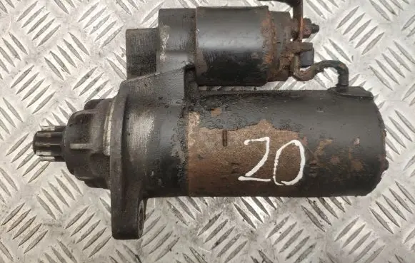 Volkswagen Golf IV Starter motor 02M911023