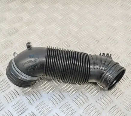 Audi Q3 8U Air intake hose/pipe