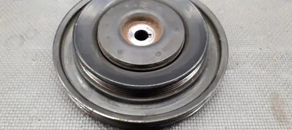 Renault Megane IV Crankshaft pulley 7700273925