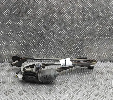 Toyota Urban Cruiser (XP110) Front wiper linkage and motor 8511052550 1593002690