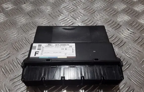 Ford Focus Comfort/convenience module 1S7T15K600FD