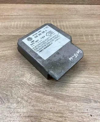 Volkswagen Golf IV Airbag control unit/module 6Q0909605A