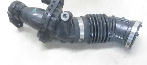 Renault Trafic III (X82) Air intake duct part 165761844R