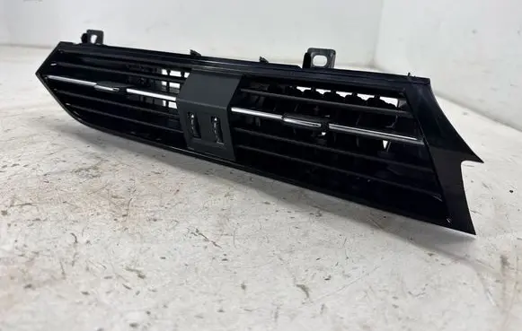 Audi Q3 F3 Dash center air vent grill 83B820903 83B8209036PS