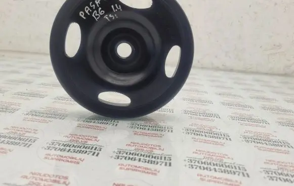Volkswagen PASSAT B6 Crankshaft pulley 03D105255D