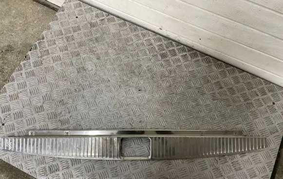 Mercedes-Benz E W212 Trunk/boot sill cover protection