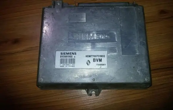 Renault 19 Engine control unit/module hom7700731802 s100811102e