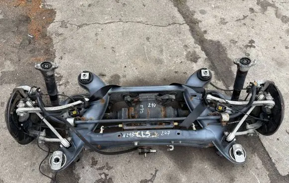 Mercedes-Benz CLS C218 X218 Rear axle beam with reductor 