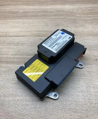 Volvo S40, V40 Airbag control unit/module 8697679